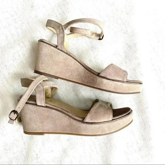 KLIK Desert Sashi Kid Suede Platform Sandal - Picture 6 of 13